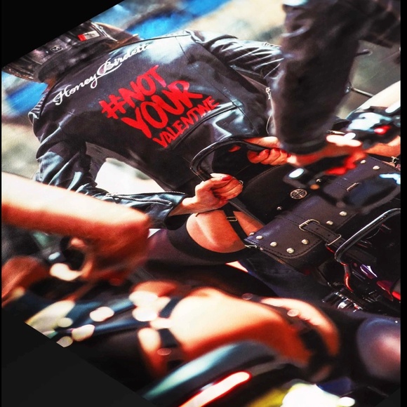 Honey Birdette Not My Valentine Scarf - Picture 6 of 6